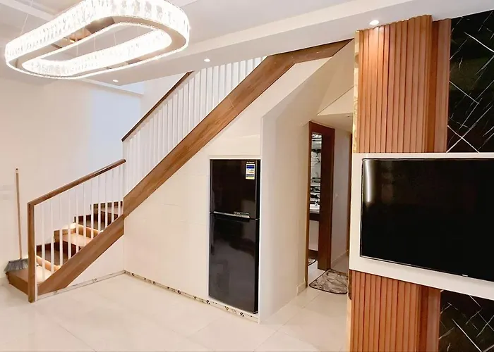 Hotel Hills Coral Bay 5*