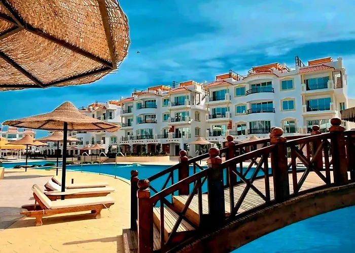 Hotel Hills Coral Bay