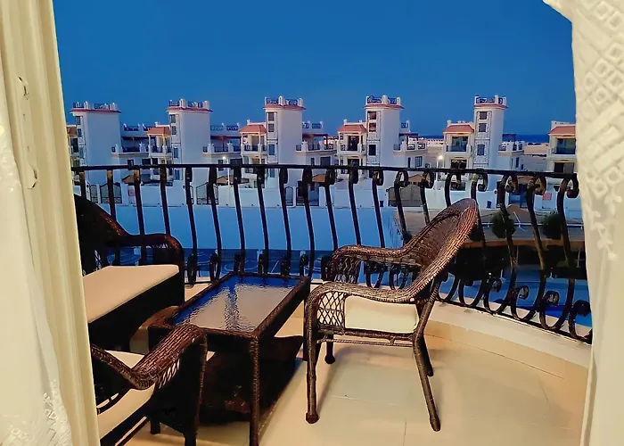 Hotel Hills Coral Bay